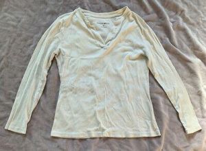 Fashion Bug Women’s / Ladies White Long Sleeve V Neck Shirt Size Medium (M)