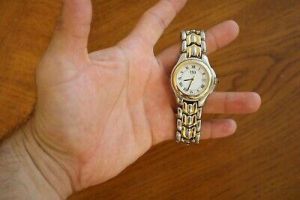 ESQ Swiss Men White Dial Two-Tone Stainless Steel Quartz Watch 300292 Gold VGC