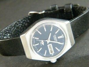 VINTAGE CITIZEN AUTOMATIC JAPAN WOMEN'S DAY/DATE WATCH 398e-a199247-3