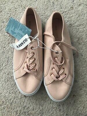 NWT Old Navy Shoes Women’s Sneaker Size 8 Blush Pink