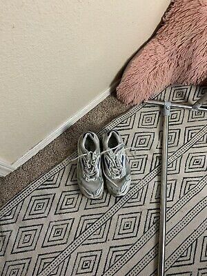 brooks running shoes women size 8