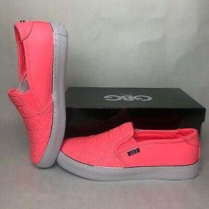 Size 8.5 Women's G By Guess Casual Slip-On Shoes Cute Pink
