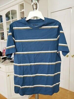 Urban Pipeline Men's Fashion Crew-Neck T Shirt Size Medium. New without Tags