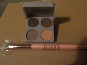 BANG Beauty Smokey Eyeshadow Quad & Luxie Brush