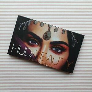 Huda Beauty Desert Dusk  Palette SALE!