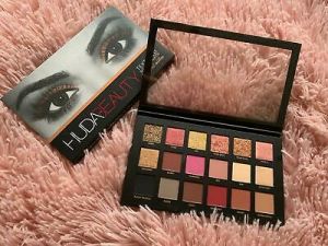 HUDA Beauty ROSE GOLD Edition Textured Eye Shadow Palette 18Colors NIB Authentic
