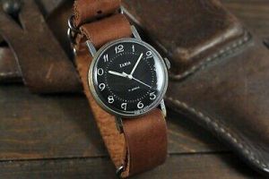 Vintage Watch ZARIA Mechanical USSR Wrist Watch+ Leather handmade strap