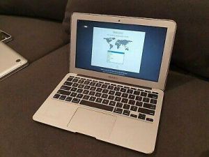 Apple Macbook Air 11.6" 2013 + 6 Months Warranty