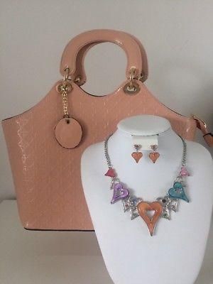 Ladies Fashion Jewllery Necklace And Earing Set