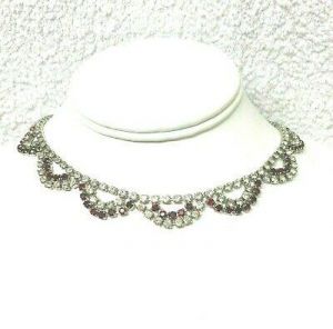 Vintage Jewllery Stunning Scalloped Rhinestone Necklace