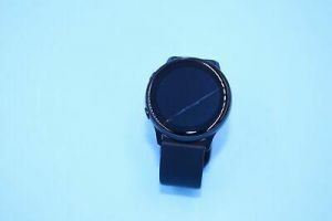 Bargain sales Electronics Samsung Galaxy Watch Active Bluetooth 40mm - Black  SM-R500 **Glass cracked**