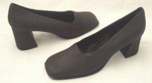 NEW  KENNETH COLE REACTION  Designer  Shoes  Size 6 M