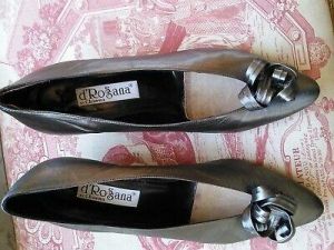 Women's designer shoes by d'Rossana by charns size 9.