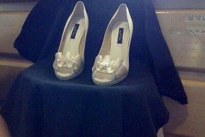 WOMAN's  DESIGNER -  SATIN -  SPECIAL OCASSION SHOES FROM NINA