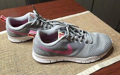 Bargain sales nike tennis shoes women 8 EUC 924344-008