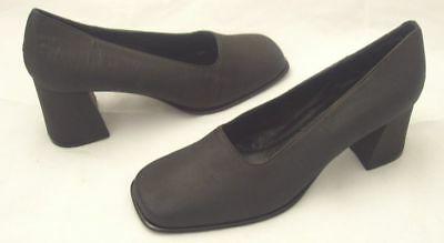 Bargain sales NEW  KENNETH COLE REACTION  Designer  Shoes  Size 6 M
